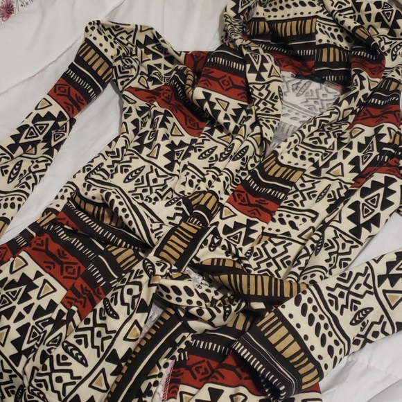 🎊HP🎊New boutique Aztec hooded jacket - Picture 7 of 13
